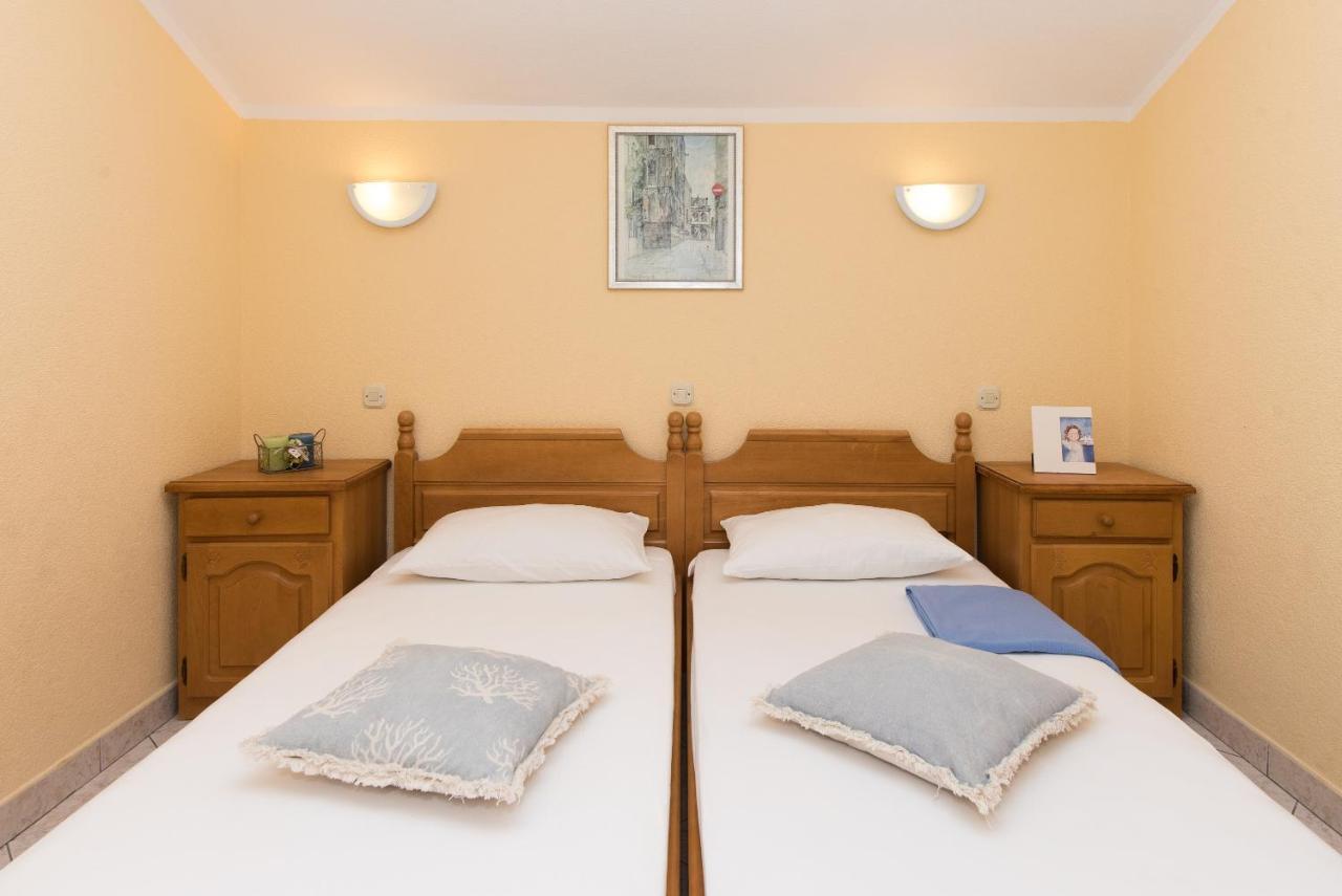 Topic Apartments Vodice Eksteriør billede