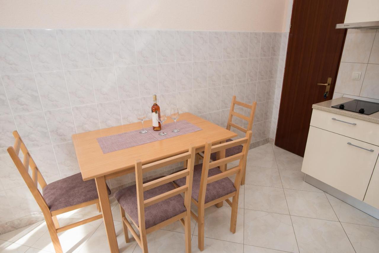Topic Apartments Vodice Eksteriør billede