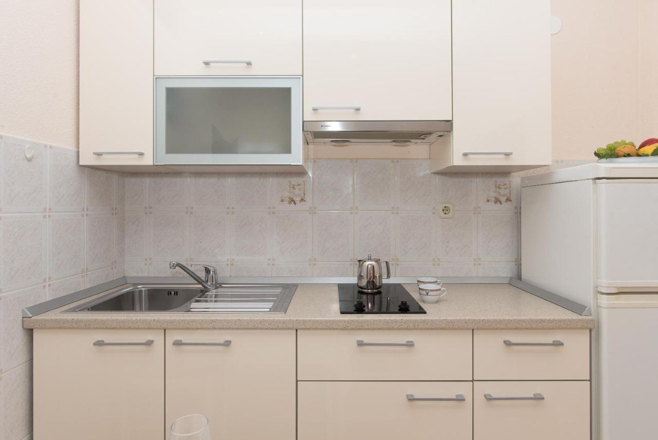 Topic Apartments Vodice Eksteriør billede
