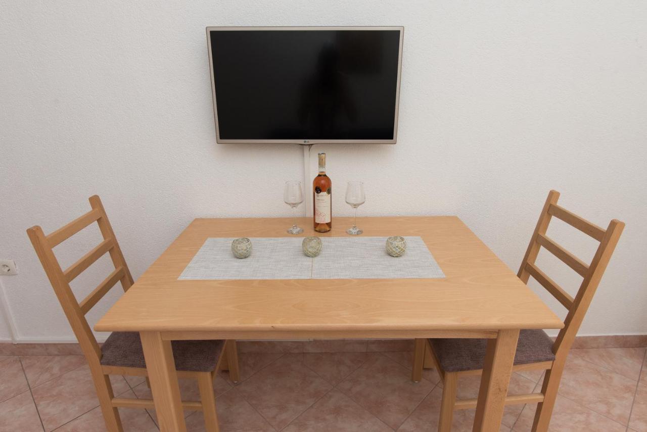 Topic Apartments Vodice Eksteriør billede