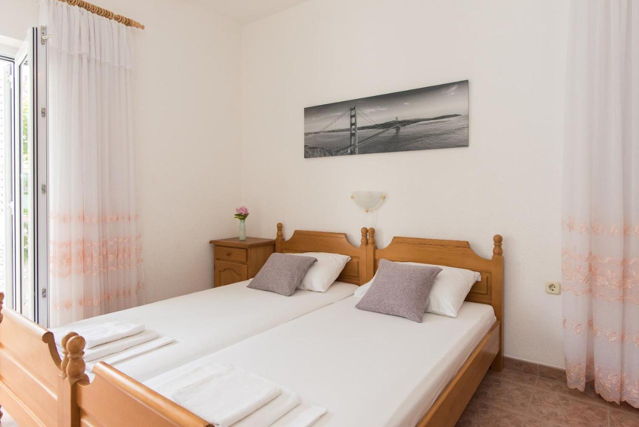 Topic Apartments Vodice Eksteriør billede