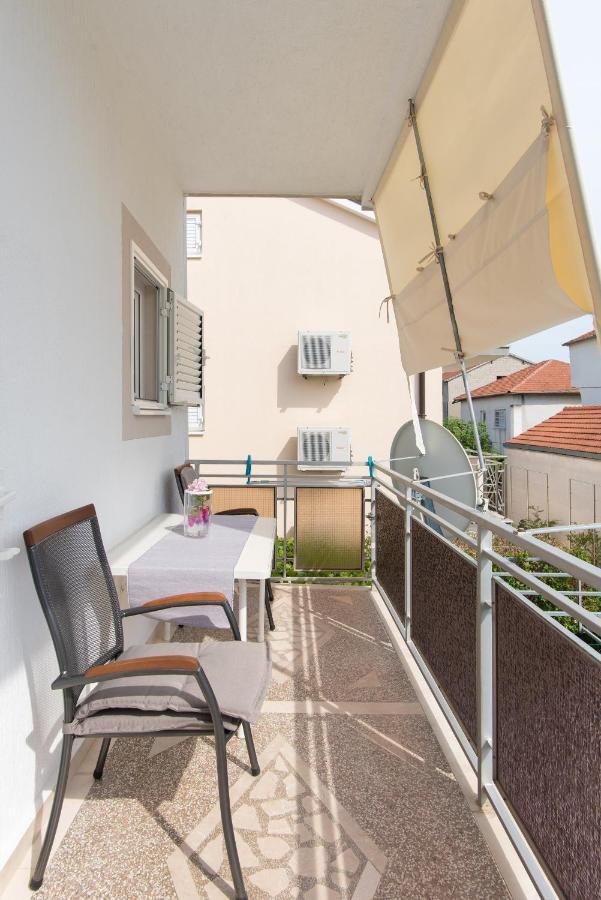 Topic Apartments Vodice Eksteriør billede