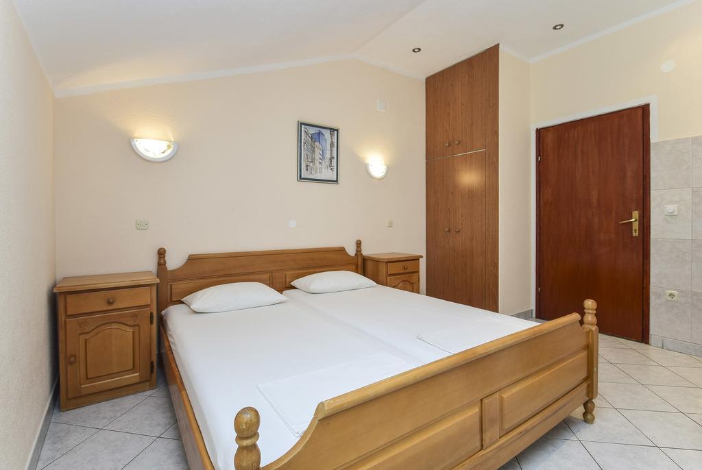 Topic Apartments Vodice Eksteriør billede