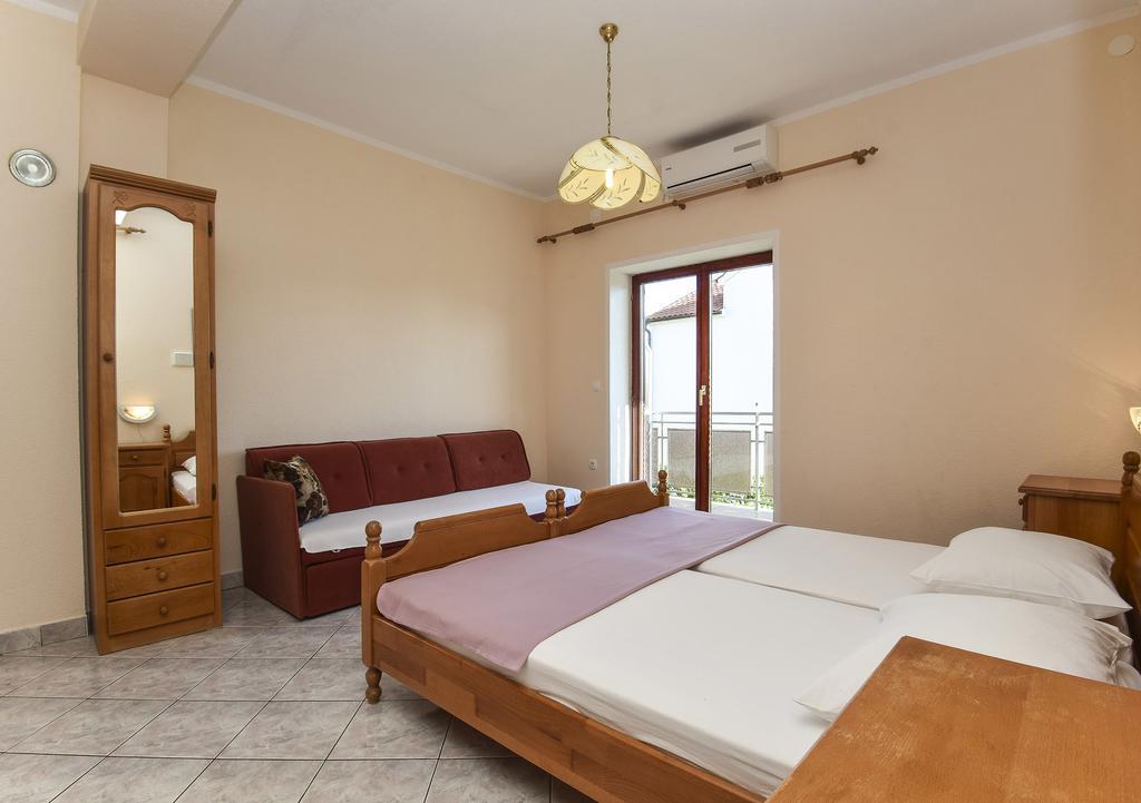 Topic Apartments Vodice Eksteriør billede